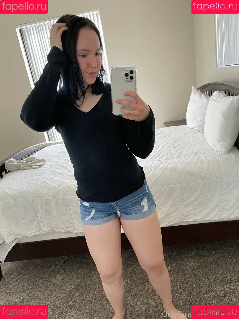 fiteen18 / nikinina178 Onlyfans Photo Gallery 