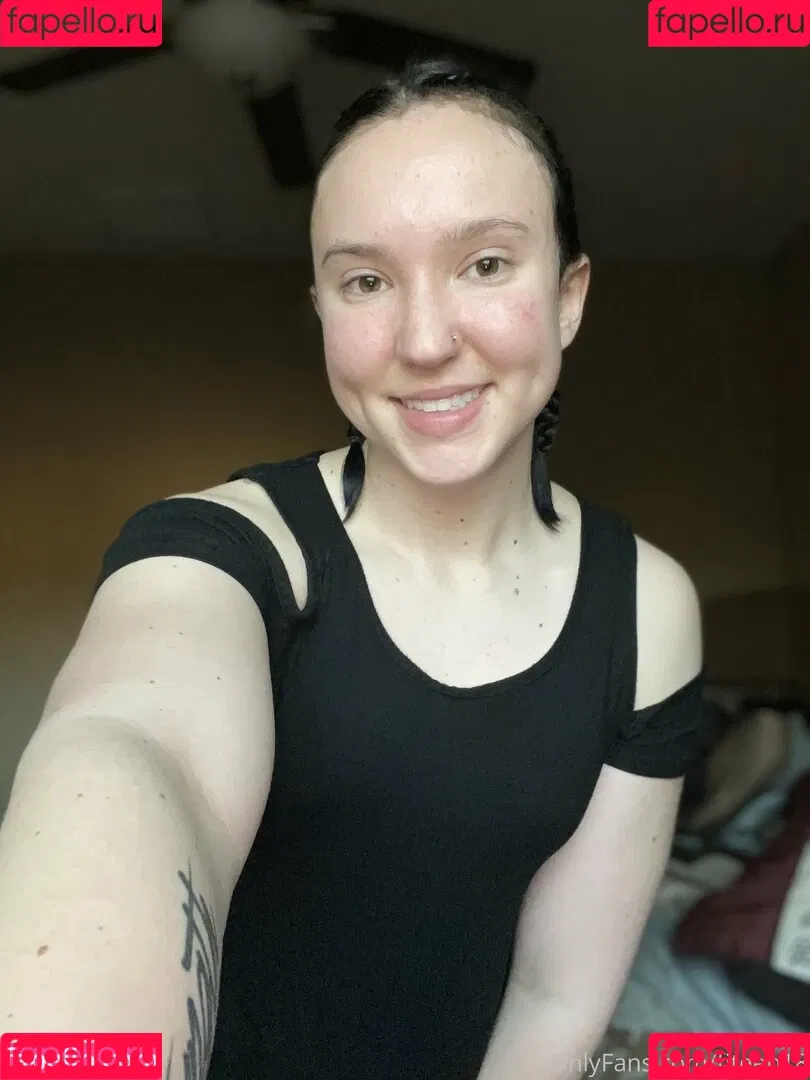 fiteen18 / nikinina178 Onlyfans Photo Gallery 