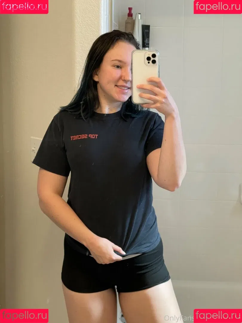 fiteen18 / nikinina178 Onlyfans Photo Gallery 