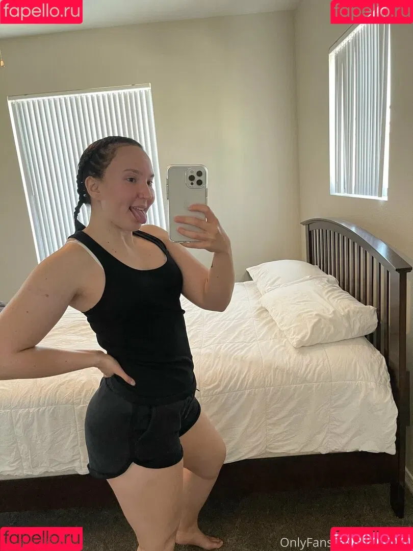 fiteen18 / nikinina178 Onlyfans Photo Gallery 