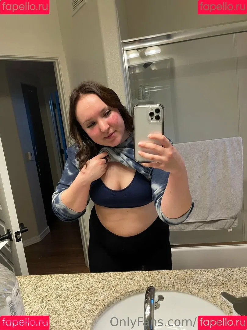 fiteen18 / nikinina178 Onlyfans Photo Gallery 