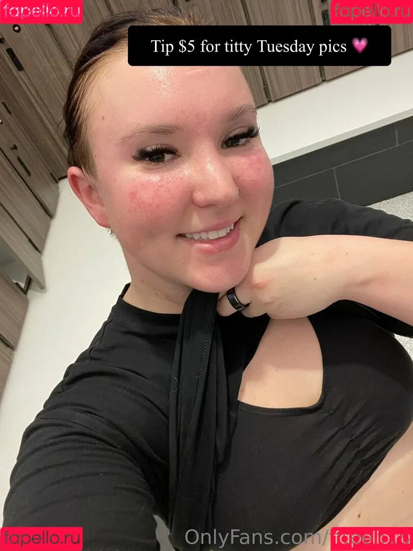 fiteen18 / nikinina178 Onlyfans Photo Gallery 
