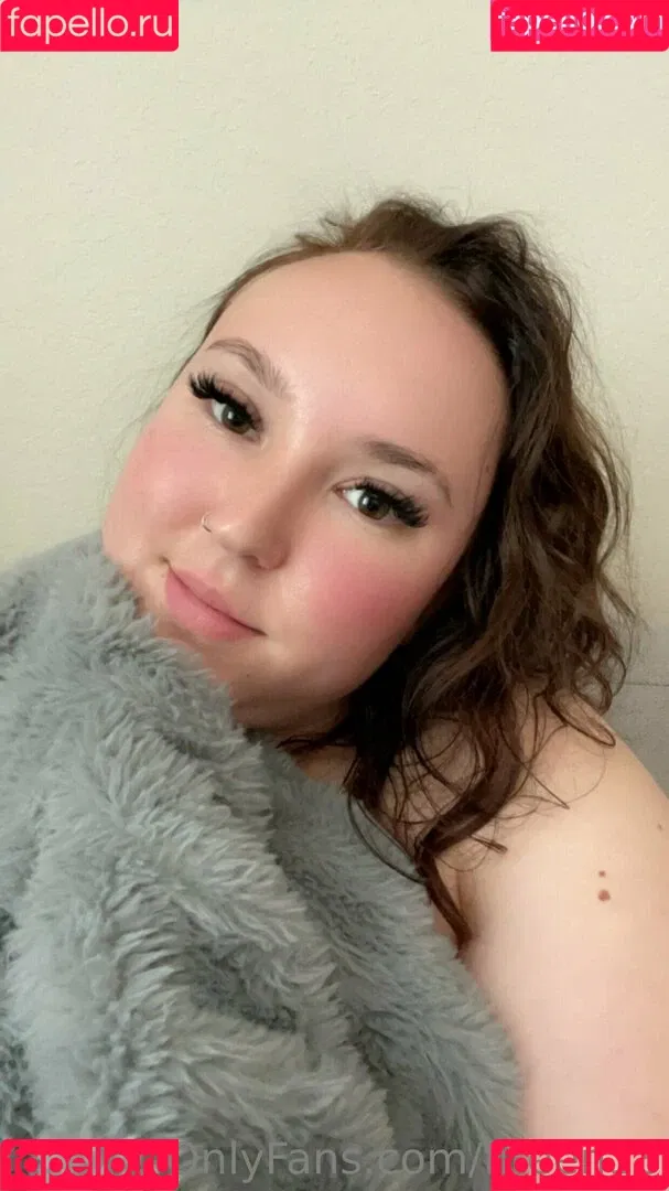 fiteen18 / nikinina178 Onlyfans Photo Gallery 