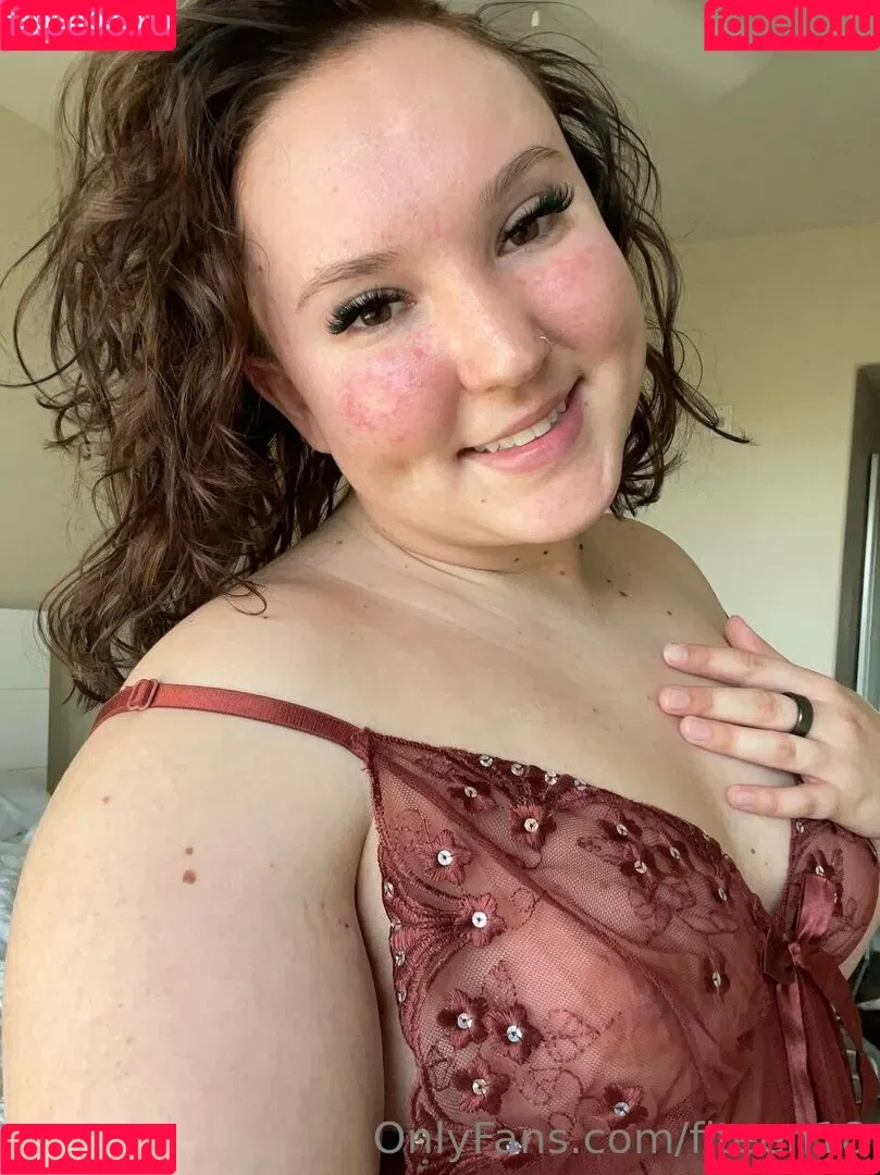 fiteen18 / nikinina178 Onlyfans Photo Gallery 