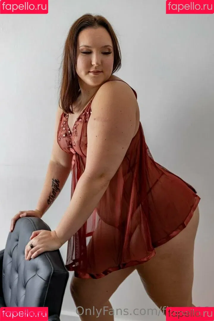 fiteen18 / nikinina178 Onlyfans Photo Gallery 