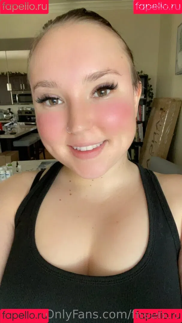 fiteen18 / nikinina178 Onlyfans Photo Gallery 