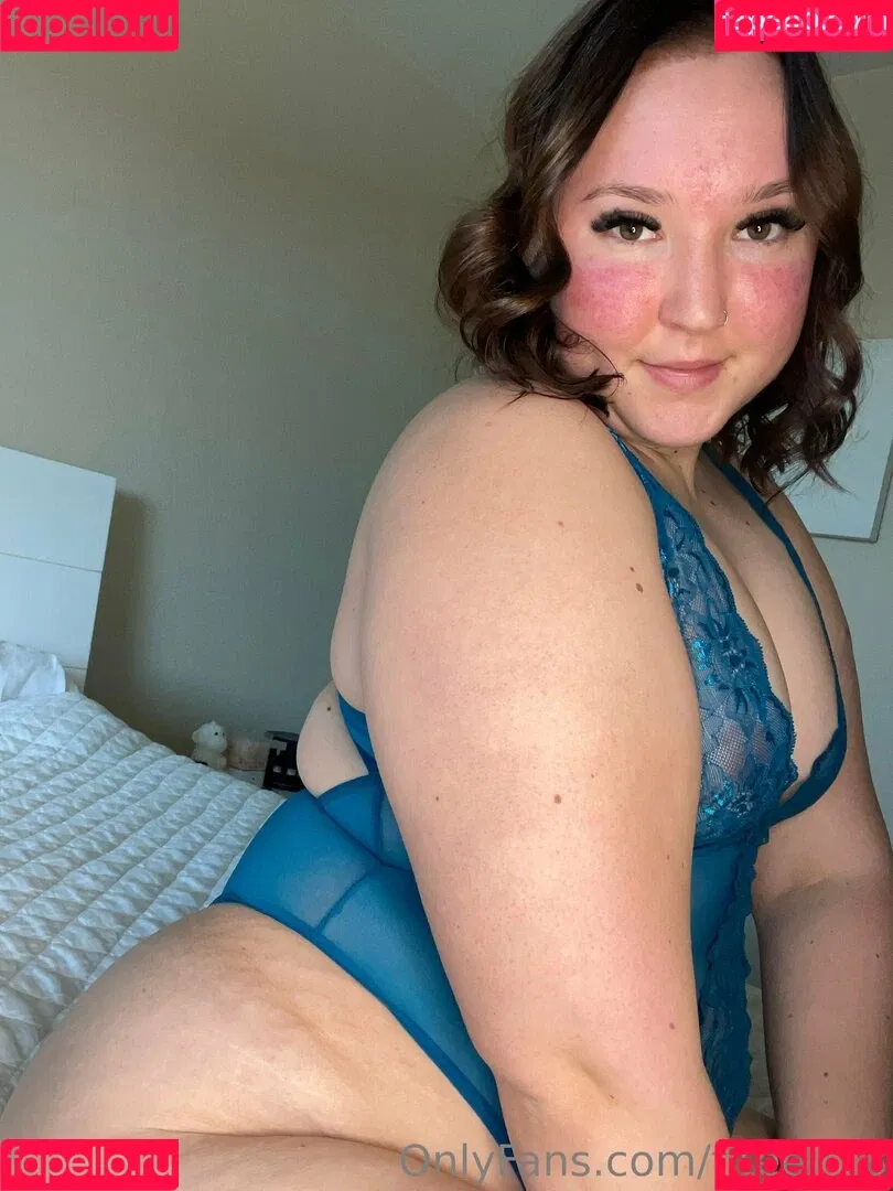 fiteen18 / nikinina178 Onlyfans Photo Gallery 
