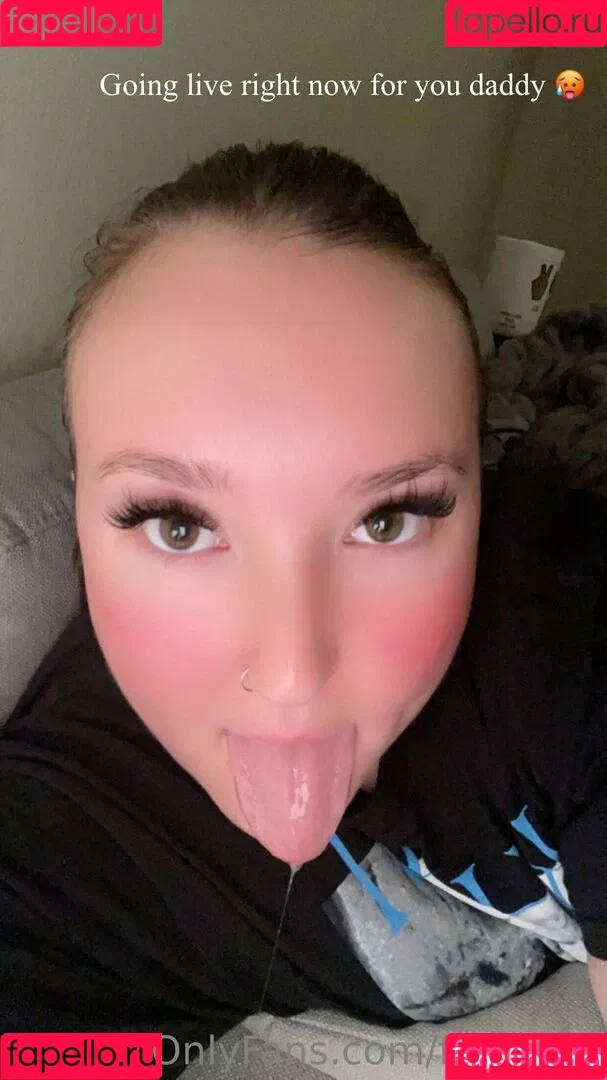 fiteen18 / nikinina178 Onlyfans Photo Gallery 