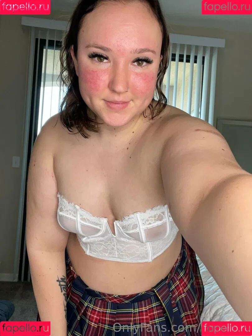fiteen18 / nikinina178 Onlyfans Photo Gallery 