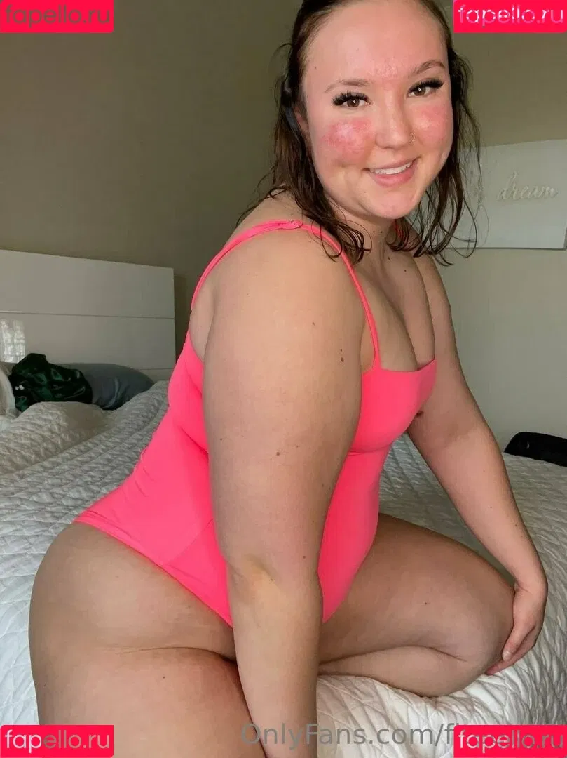 fiteen18 / nikinina178 Onlyfans Photo Gallery 
