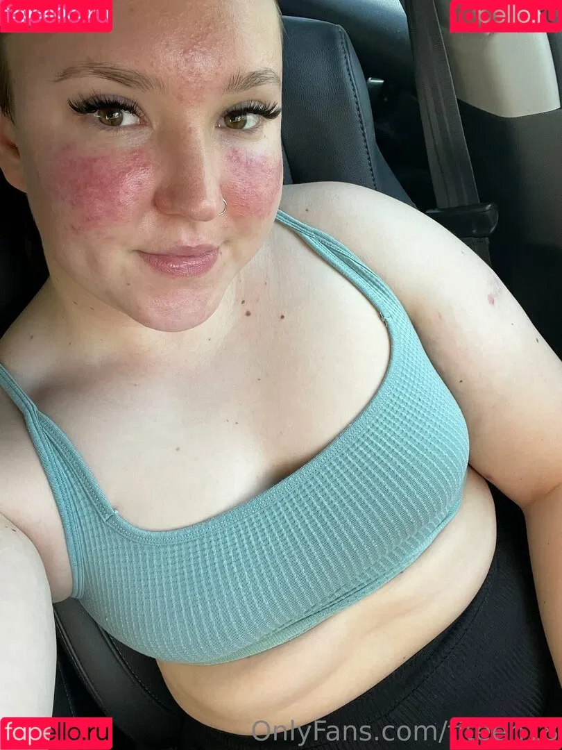 fiteen18 / nikinina178 Onlyfans Photo Gallery 