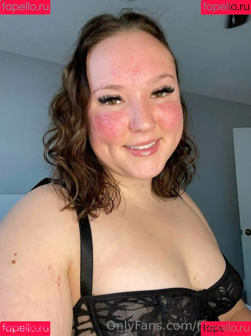 fiteen18 / nikinina178 Onlyfans Photo Gallery 