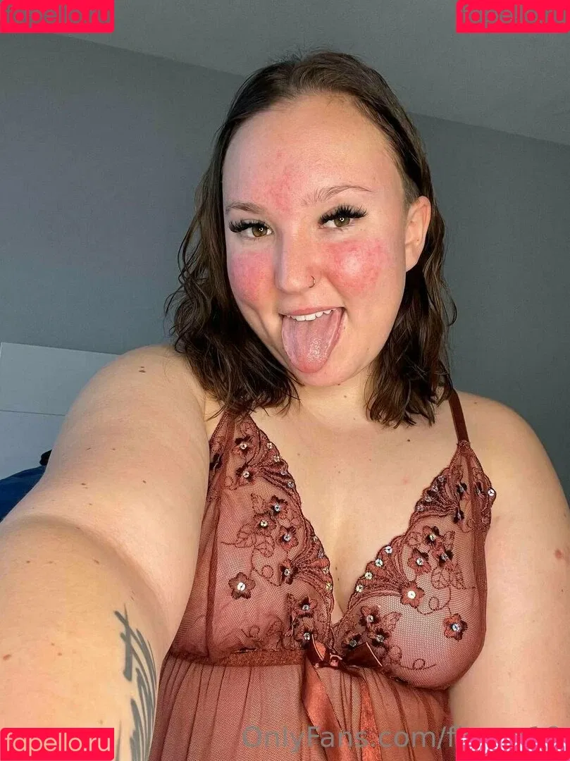 fiteen18 / nikinina178 Onlyfans Photo Gallery 