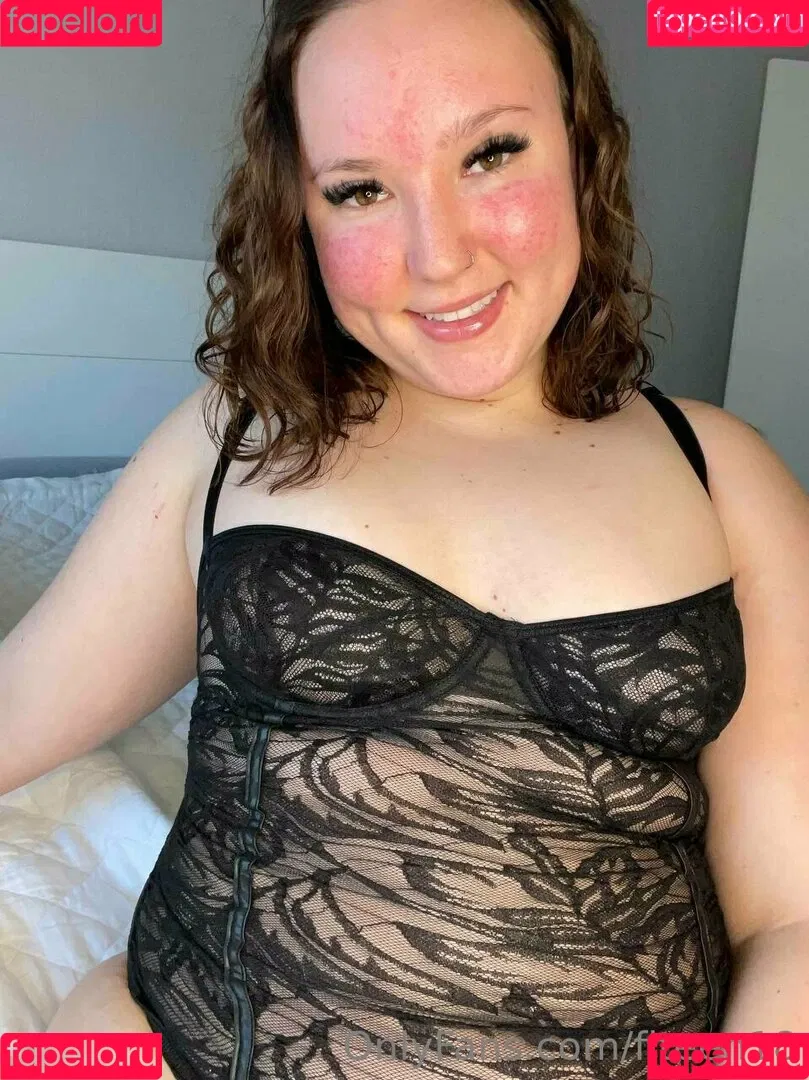 fiteen18 / nikinina178 Onlyfans Photo Gallery 
