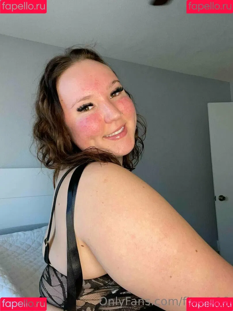 fiteen18 / nikinina178 Onlyfans Photo Gallery 