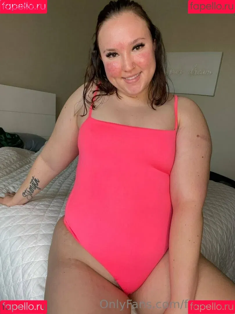 fiteen18 / nikinina178 Onlyfans Photo Gallery 