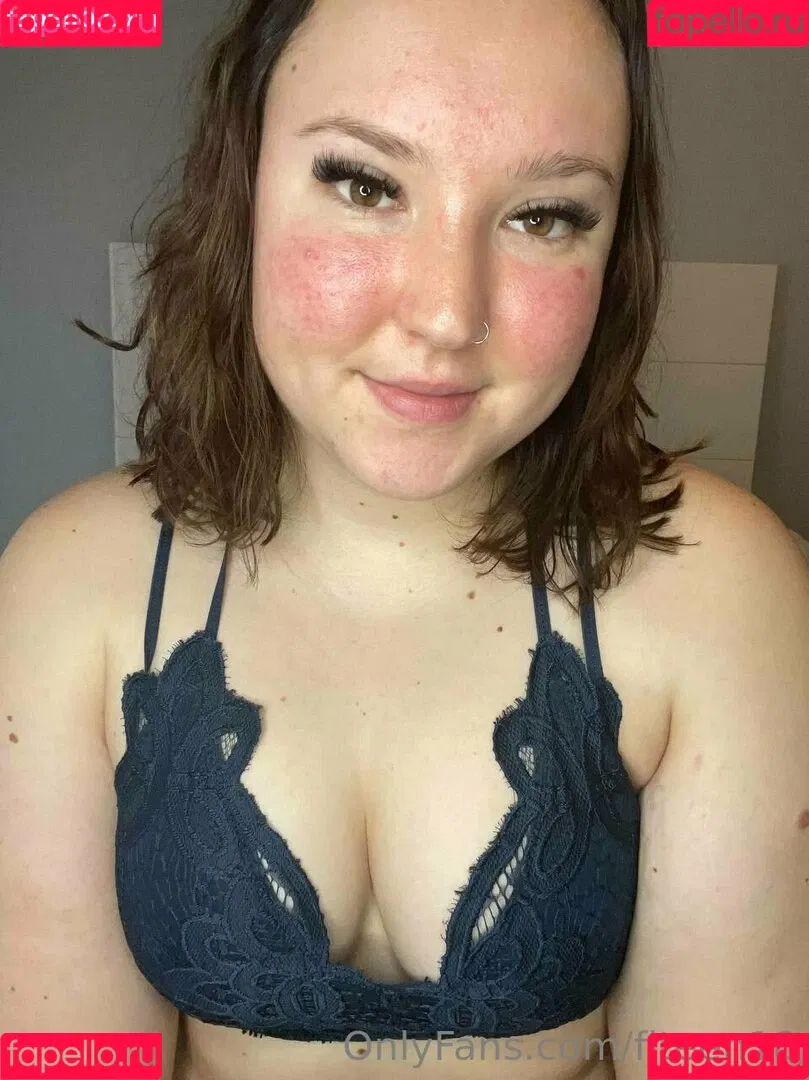 fiteen18 / nikinina178 Onlyfans Photo Gallery 