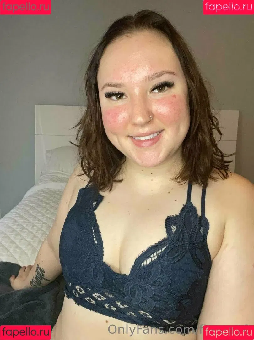 fiteen18 / nikinina178 Onlyfans Photo Gallery 