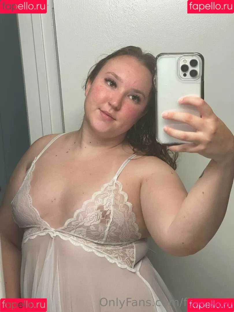fiteen18 / nikinina178 Onlyfans Photo Gallery 