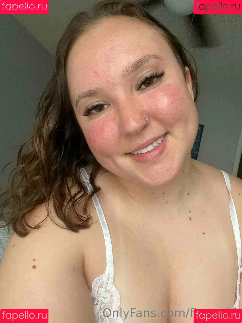 fiteen18 / nikinina178 Onlyfans Photo Gallery 