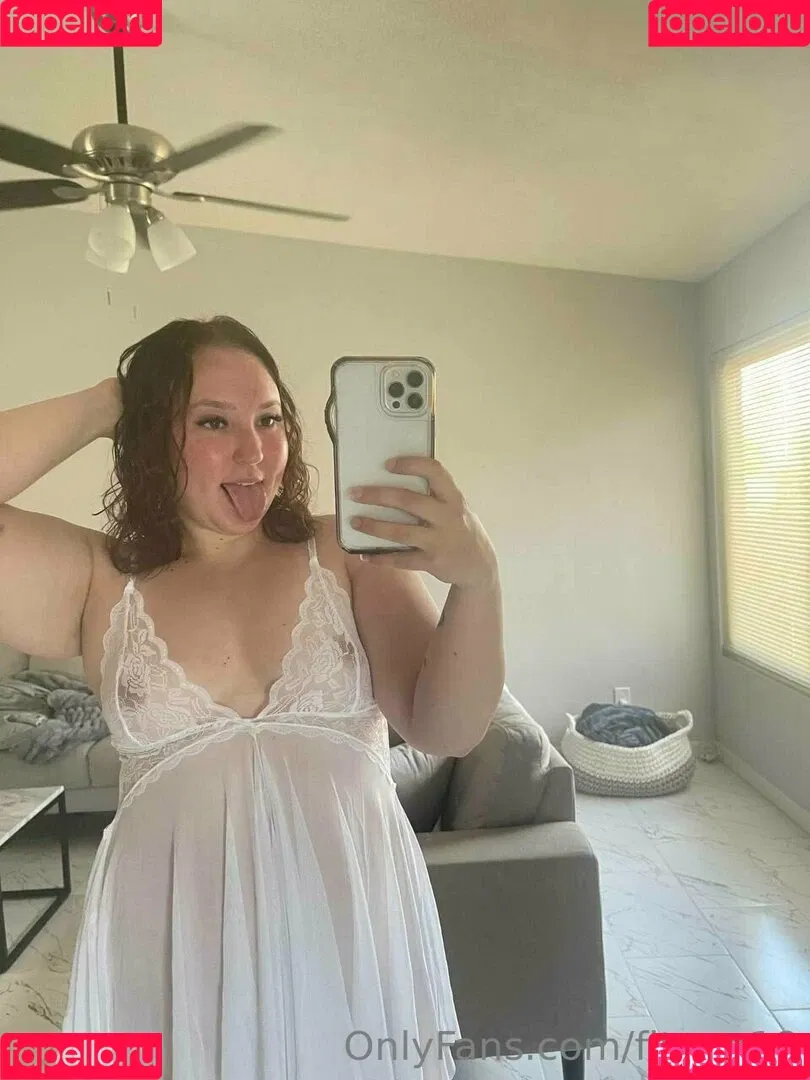 fiteen18 / nikinina178 Onlyfans Photo Gallery 