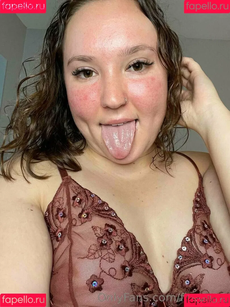 fiteen18 / nikinina178 Onlyfans Photo Gallery 