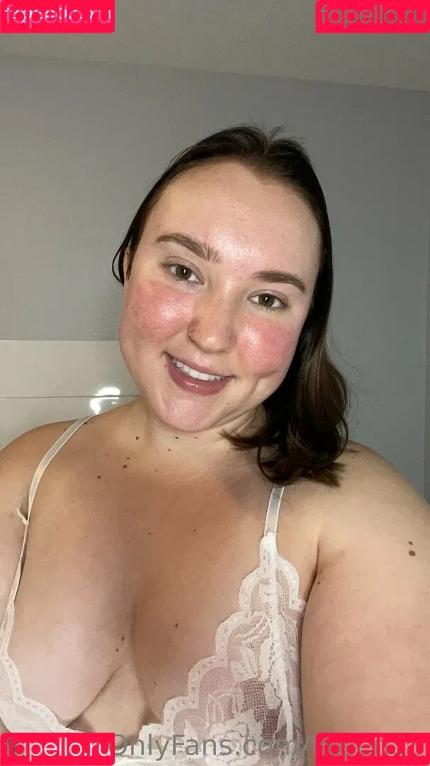 fiteen18 / nikinina178 Onlyfans Photo Gallery 
