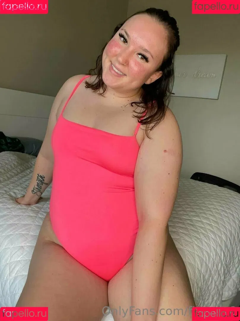 fiteen18 / nikinina178 Onlyfans Photo Gallery 