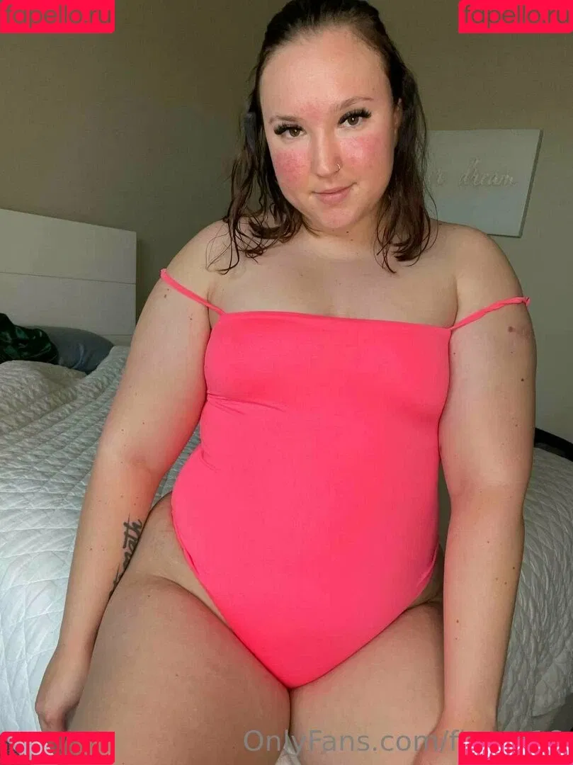 fiteen18 / nikinina178 Onlyfans Photo Gallery 
