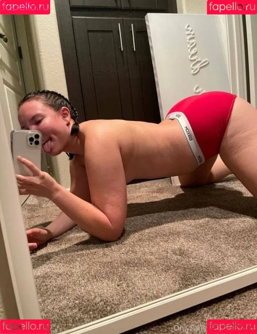 fiteen18 / nikinina178 Onlyfans Photo Gallery 