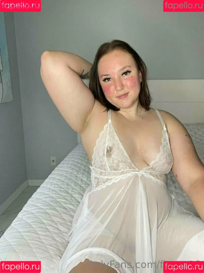 fiteen18 / nikinina178 Onlyfans Photo Gallery 
