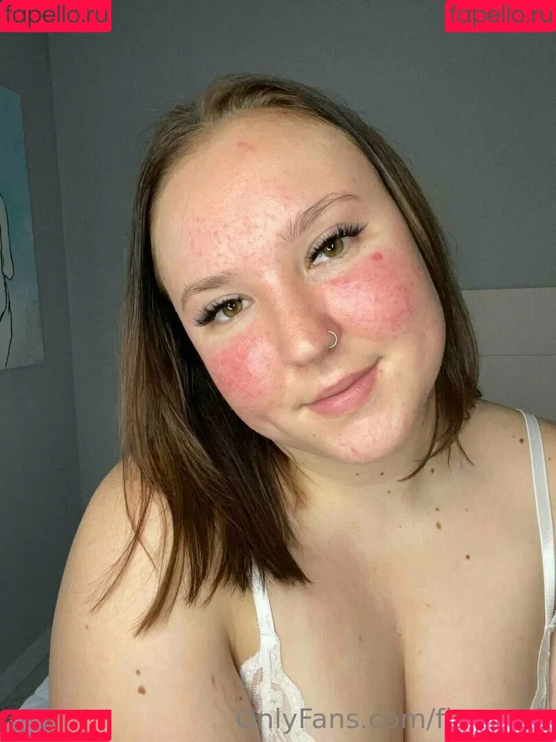 fiteen18 / nikinina178 Onlyfans Photo Gallery 
