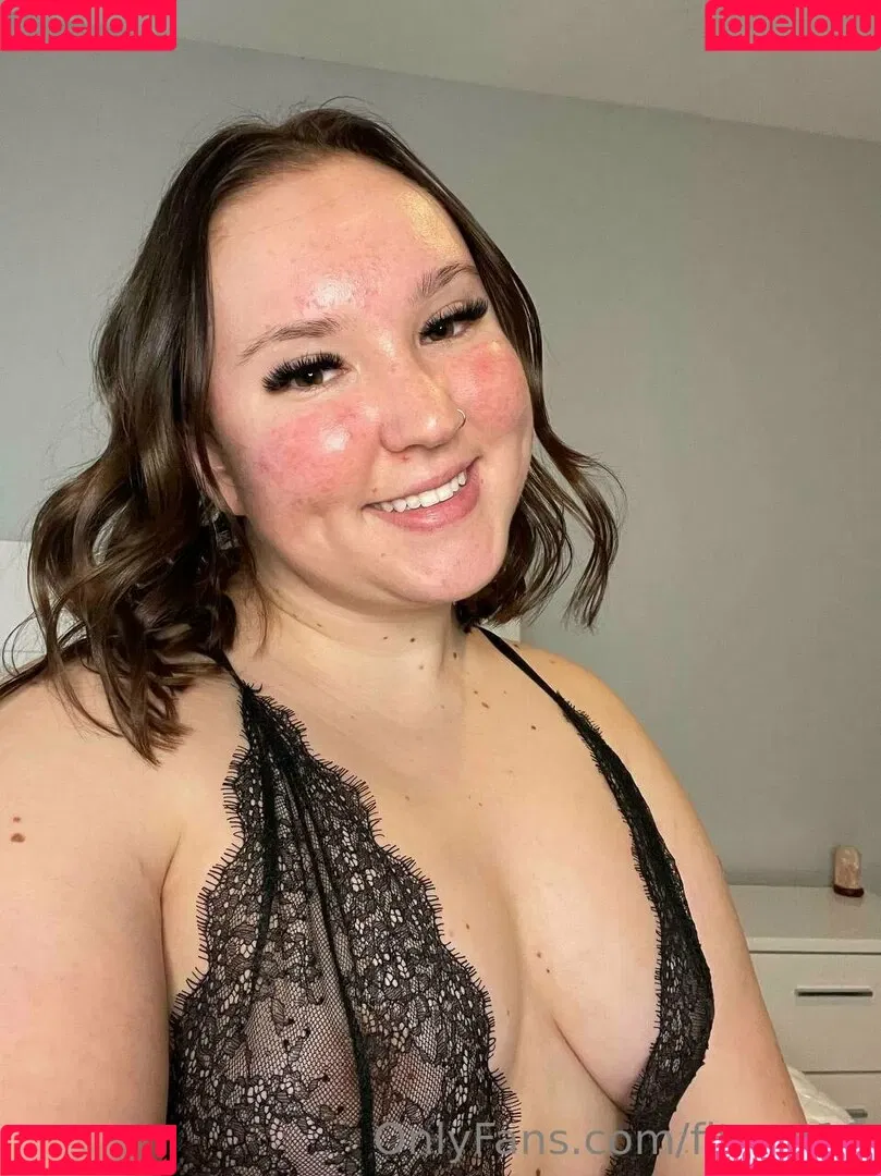 fiteen18 / nikinina178 Onlyfans Photo Gallery 