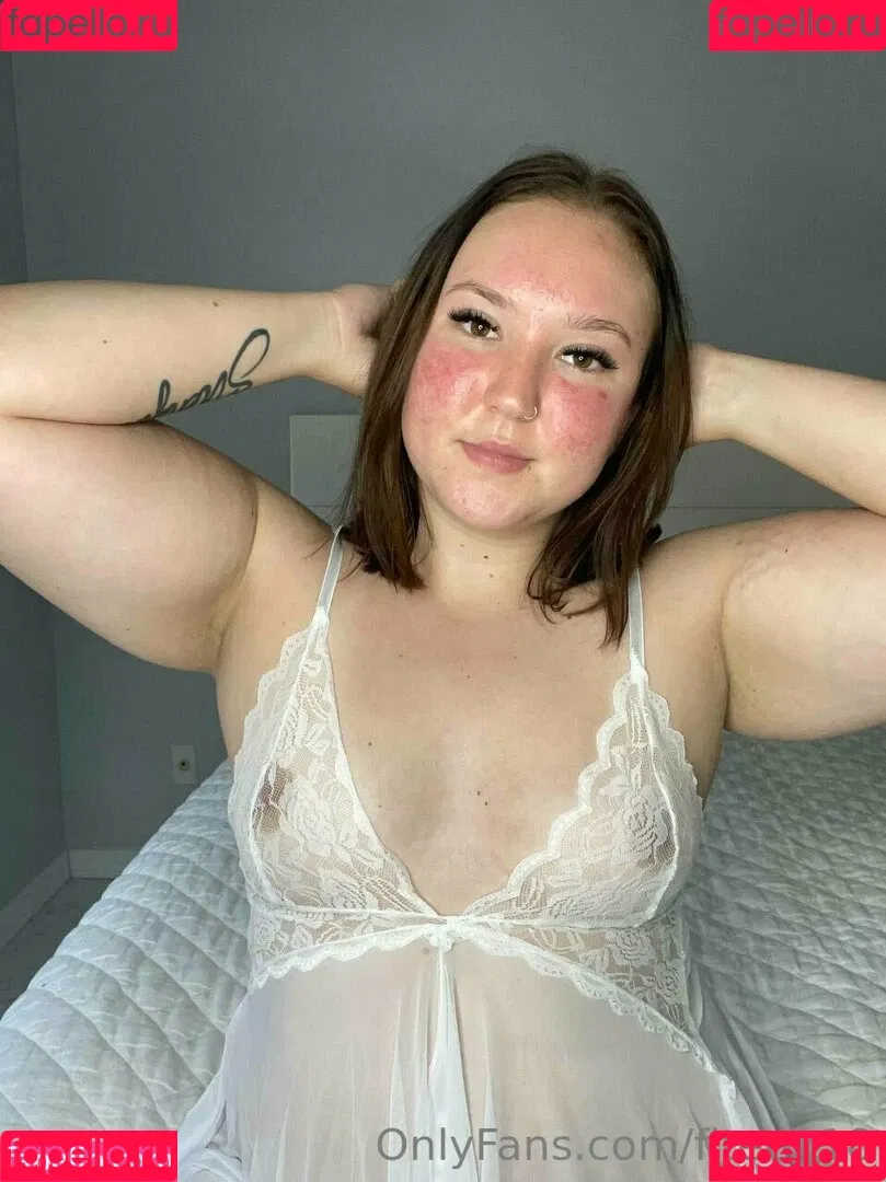 fiteen18 / nikinina178 Onlyfans Photo Gallery 