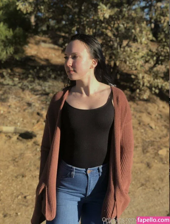 fiteen18 / nikinina178 Onlyfans Photo Gallery 