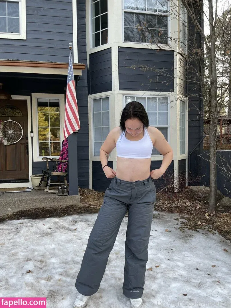 fiteen18 / nikinina178 Onlyfans Photo Gallery 