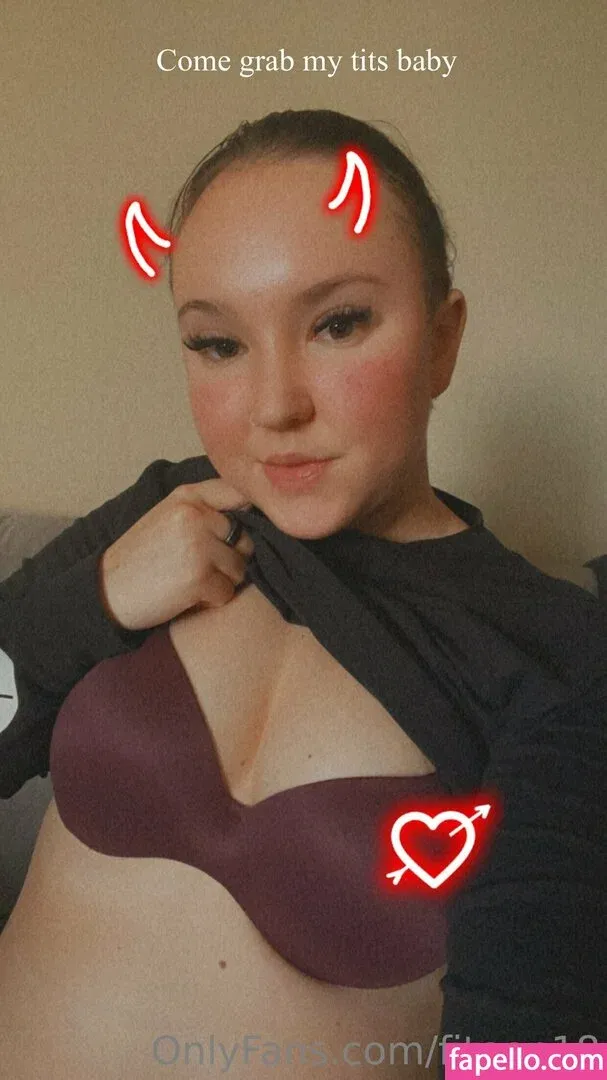 fiteen18 / nikinina178 Onlyfans Photo Gallery 