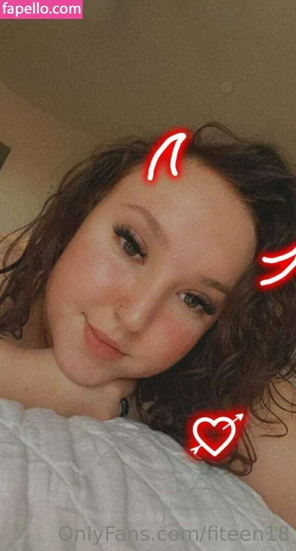 fiteen18 / nikinina178 Onlyfans Photo Gallery 