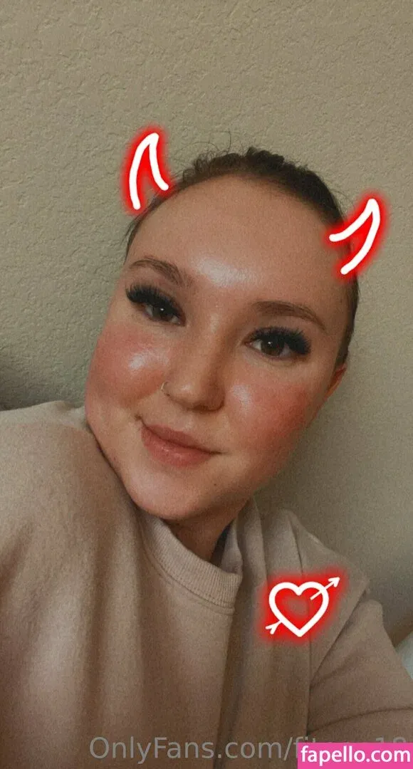 fiteen18 / nikinina178 Onlyfans Photo Gallery 