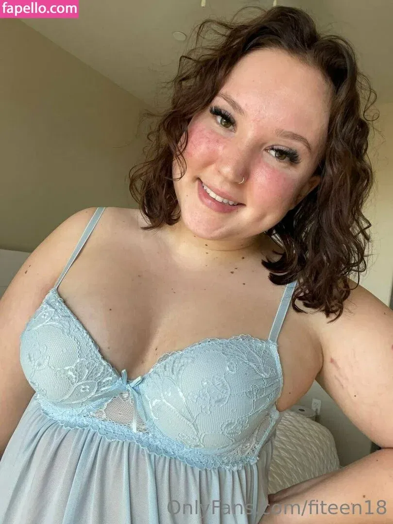 fiteen18 / nikinina178 Onlyfans Photo Gallery 