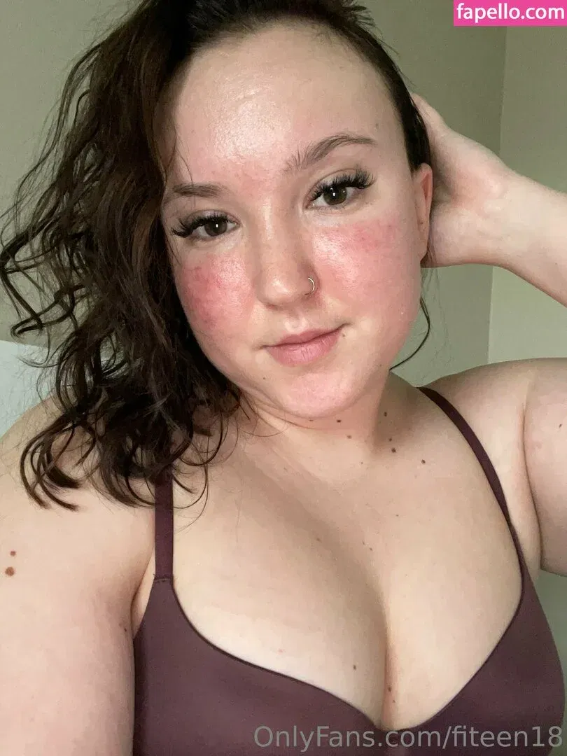 fiteen18 / nikinina178 Onlyfans Photo Gallery 