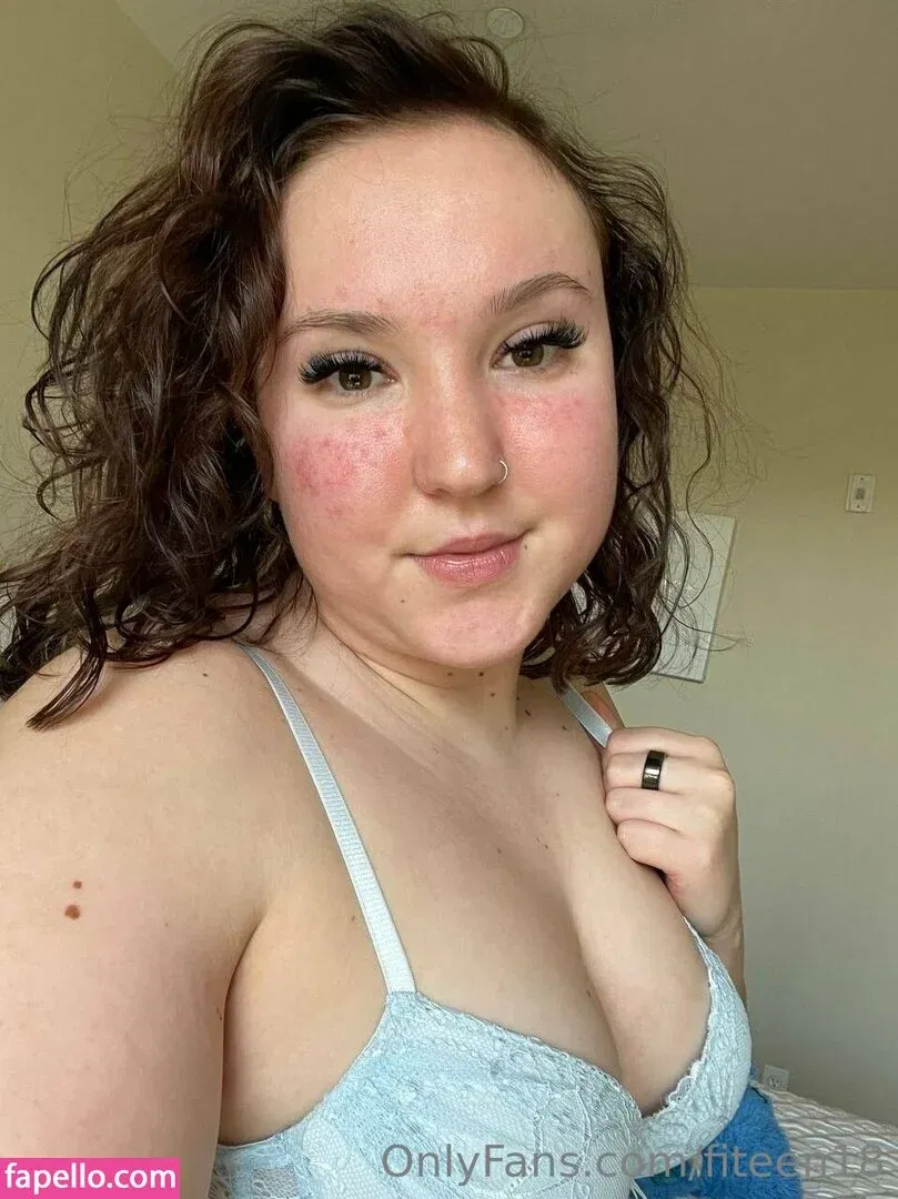 fiteen18 / nikinina178 Onlyfans Photo Gallery 