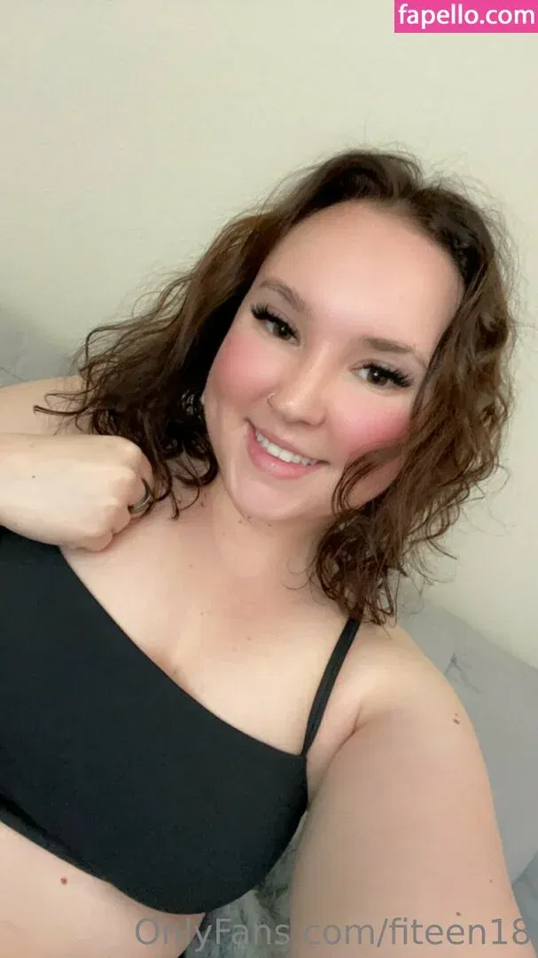 fiteen18 / nikinina178 Onlyfans Photo Gallery 