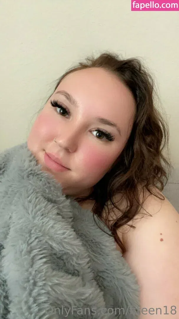 fiteen18 / nikinina178 Onlyfans Photo Gallery 