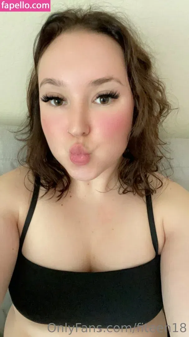 fiteen18 / nikinina178 Onlyfans Photo Gallery 