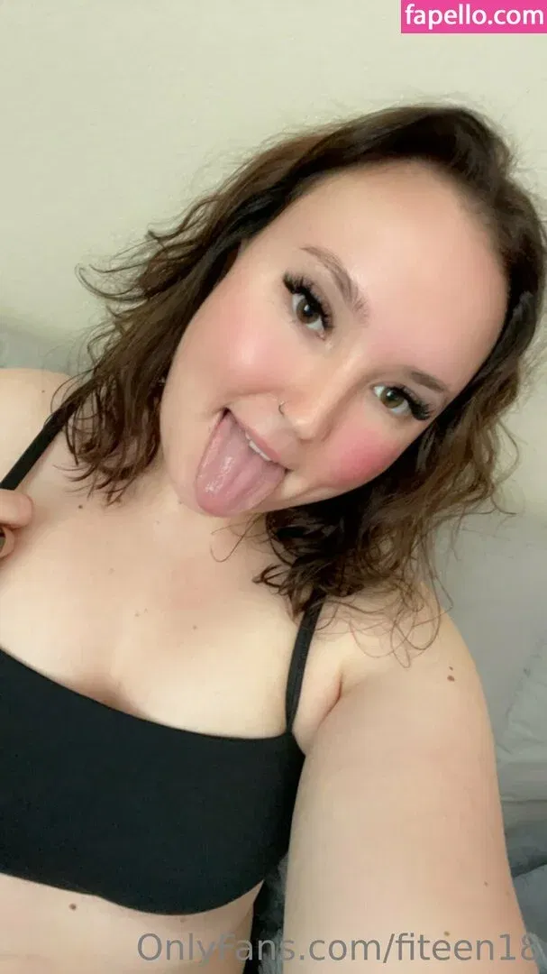 fiteen18 / nikinina178 Onlyfans Photo Gallery 