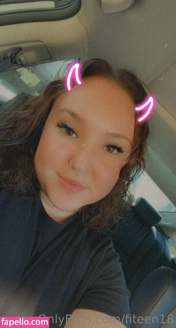 fiteen18 / nikinina178 Onlyfans Photo Gallery 