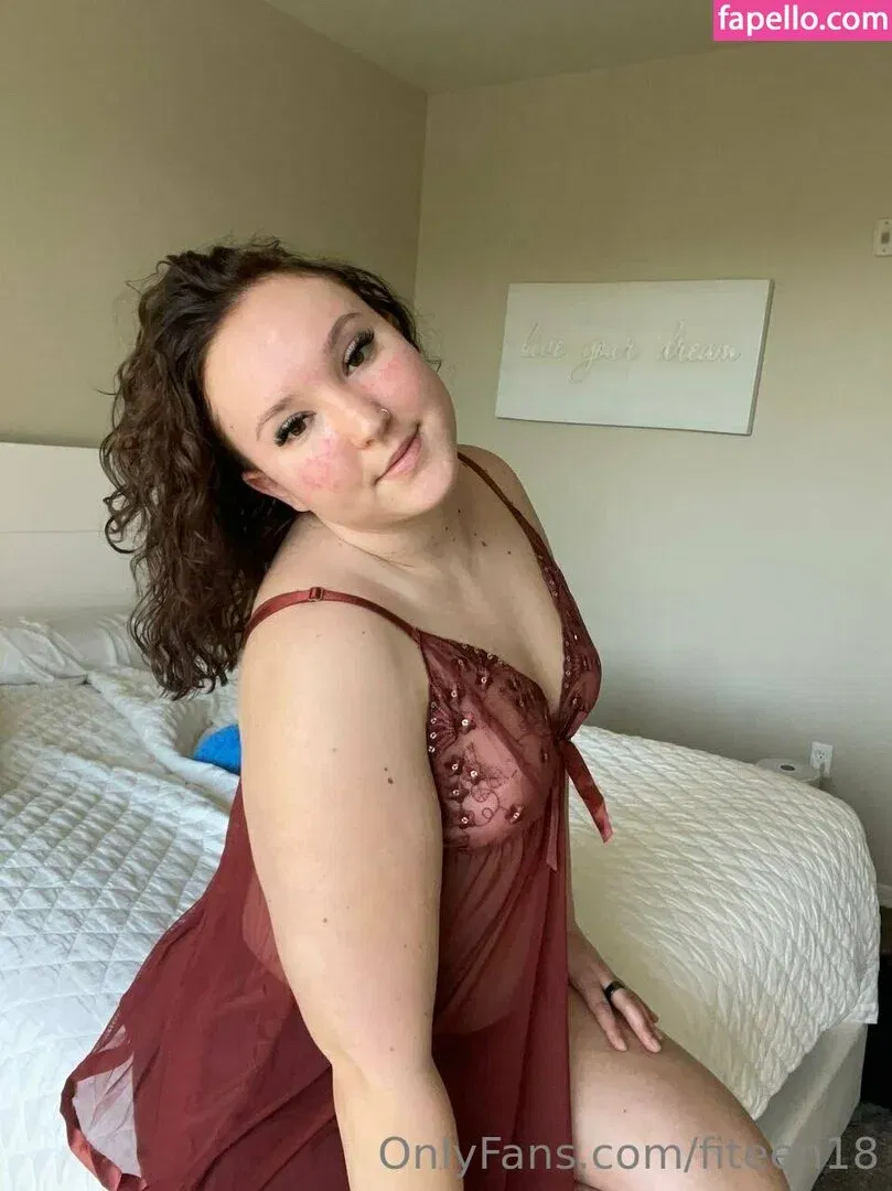 fiteen18 / nikinina178 Onlyfans Photo Gallery 