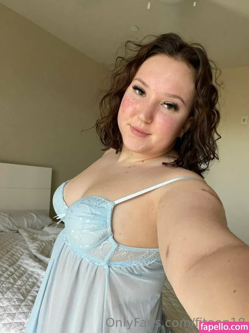 fiteen18 / nikinina178 Onlyfans Photo Gallery 