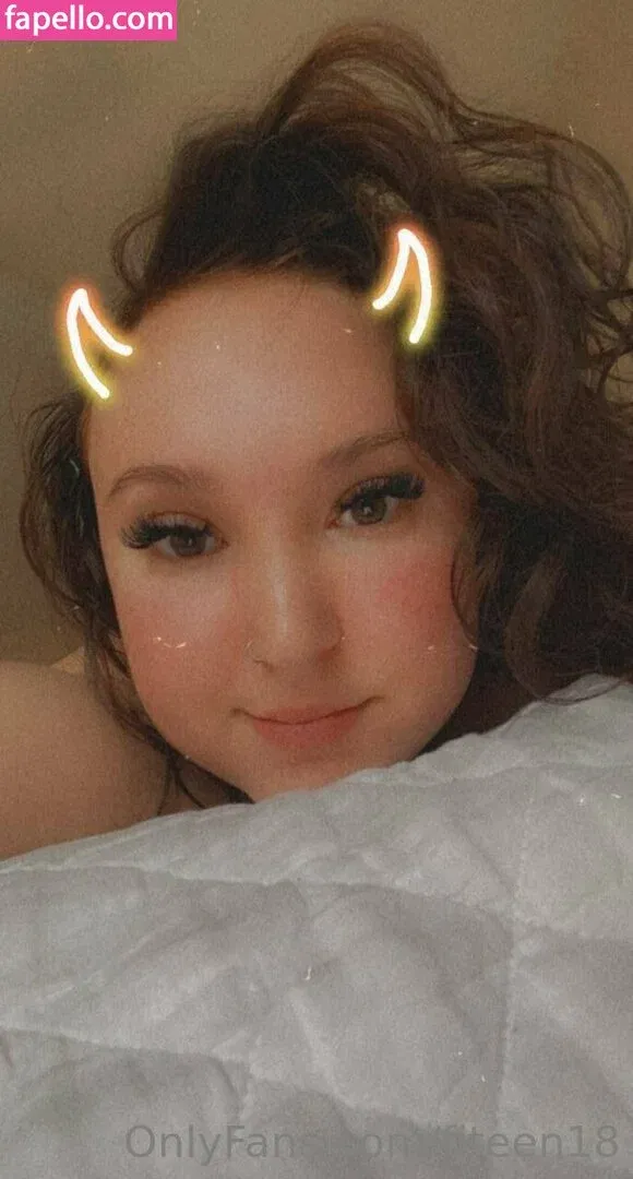 fiteen18 / nikinina178 Onlyfans Photo Gallery 